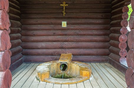 拉多涅日春天俄罗斯亚拉夫尔地区Pereslavl区Solba洞穴的圣塞吉乌斯安东尼和Theodosius索尔巴图片