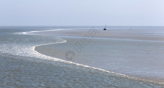 接地桅杆杜查海岸的滩帆船荷兰语图片