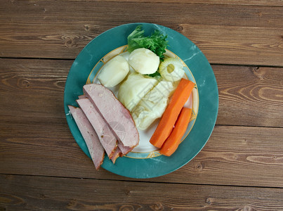 英国晚餐天新格兰煮饭晚宴基础传统新英格兰餐由玉米牛肉菜和卷组成在新英格兰和加拿大西洋部分地区土豆流行图片