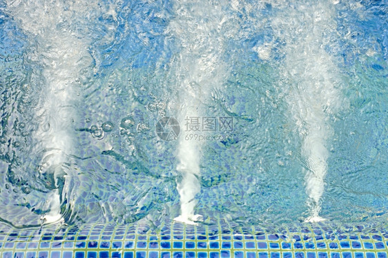 抽象的水色按摩浴缸池底的蓝色抽水门户14图片