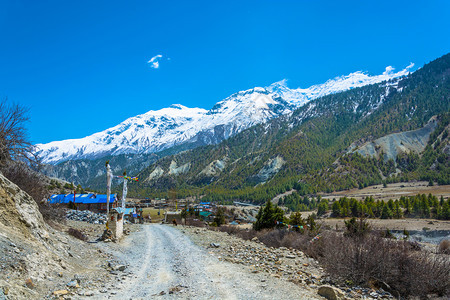 喜马拉雅山上美丽的风景图片