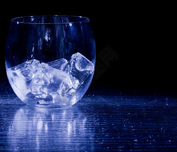 玻璃与冰柱相片水照清除图片