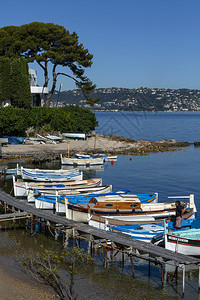 艾伦CapdeAntibesFrance0612Cap的小港口靠近法国南部CotedrsquoAzur滨海大道上的度假村采取欧洲图片