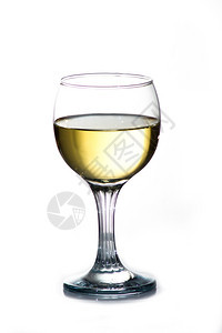 酒杯加冷白葡萄色的液体生活图片