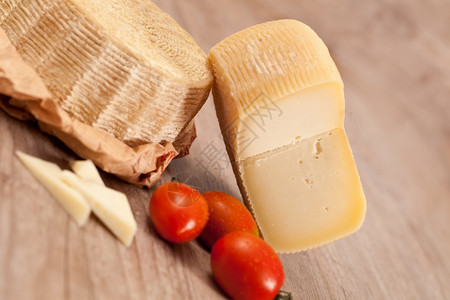 新鲜意大利乳酪酸奶油干起司健康乳制品图片