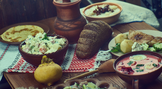 拉脱维亚菜各种传统类顶视图鲁普梅兹菜肴新鲜的高清图片