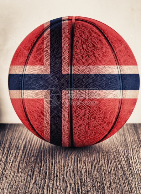 运动的老贴上挂着挪威的旧皮革篮球白色的图片
