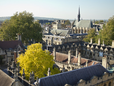 城市的建筑学英国牛津圣玛丽母利亚教堂钟房对牛津大学各院的展望English图片
