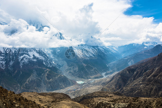 尼泊尔喜马拉雅山Manang村和神圣的Bagmati河的美丽景色自然亚洲跋涉图片