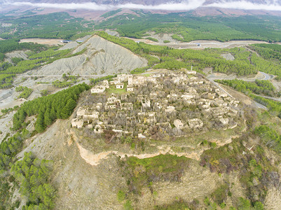 天目的地建造西班牙阿拉贡萨戈省被抛弃的蒂尔马斯村图片
