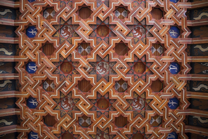 修道院西班牙中部LaMancha地区托莱多市大教堂的木板天花设计图Ornate城市拼花图片