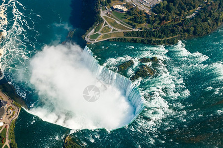 景观自然从直升机上的尼亚加拉大瀑布鸟瞰图加拿大安略省加拿尼亚拉瀑布拿安略省的奇妙鸟瞰图旅游图片