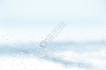 水分自然玻璃质料背景上的水滴雨图片