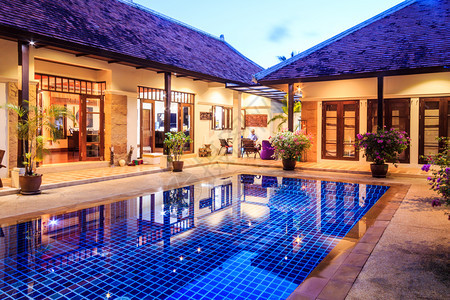 蓝色的普吉岛泰国市热带别墅豪华座位图片