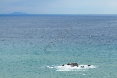 水场景克里米亚黑海的石头结图片
