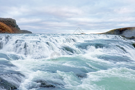 云著名的冰川岛Gullfos瀑布图片
