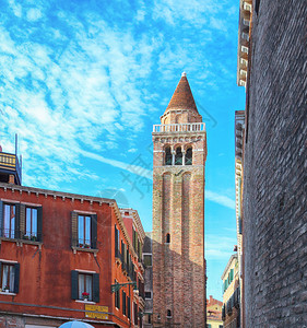 圣波罗教堂和蓝天的钟意大利宗教城市图片