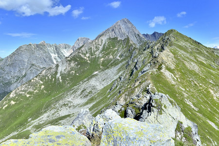 美丽的高山图片