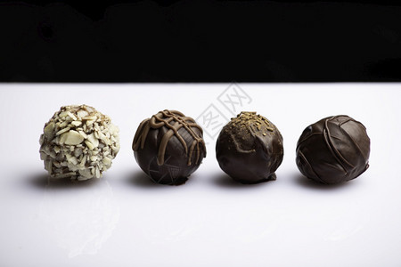甜的各种手工制作美食巧克力松露糖黑暗的种类图片