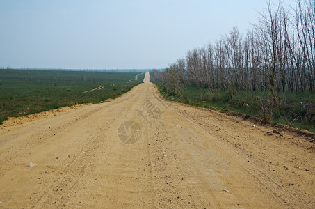 俄罗斯布鲁亚提巴古津谷的旧农村公路户外贝加尔湖亚洲图片