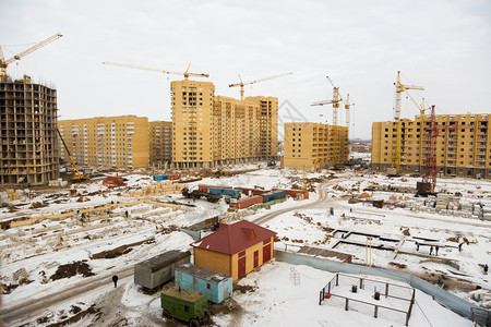哈萨克斯坦首都阿塔纳市新城区哈萨克斯坦首都阿塔纳结构体起重机图片