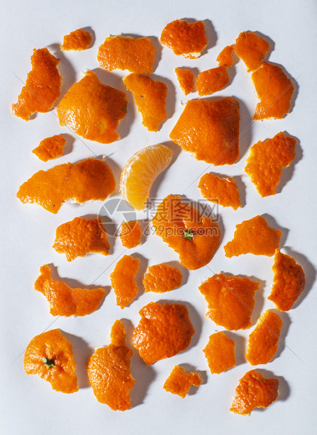 剥开的橘子皮图片