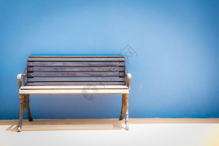 蓝混凝土背景古董板座位蓝色的优质图片