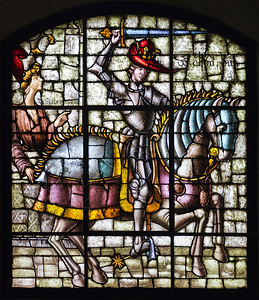 锥体西班牙塞戈维亚Alcazar的松锥厅内有色玻璃描绘卡斯蒂利亚国王阿方索八世及其女儿贝伦加里亚松树图片