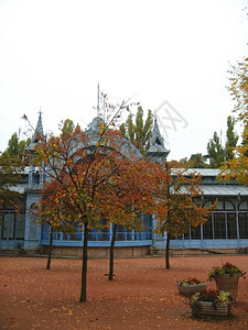 绿色雷蒙托夫斯画廊Pyatigorsk秋天的著名地方落下标图片