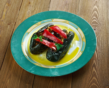 醋季节洋葱Makdous油制茄子图片