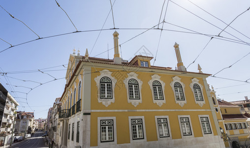 早期的蒙特20世纪初在葡萄牙里斯本以新巴罗克和斯科建筑风格造的蒙泰列佛伯爵宫大厦外墙的详细图示葡萄牙里斯本烟囱图片