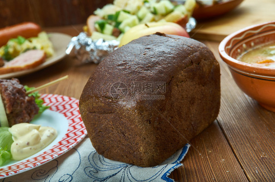 佛兰芒语盘子早餐Ontbijtkoek荷兰和佛芒香料蛋糕荷兰烹饪传统菜类顶视图片