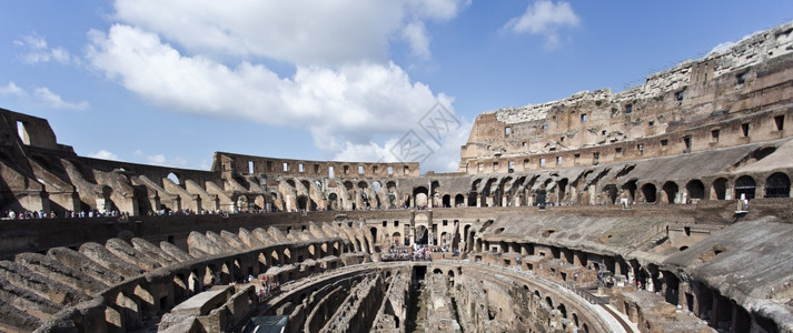 城市的罗马角斗士著名的Colosseum或Colizeum又称FlavianAfricheatre的全景图片