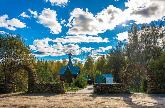 俄罗斯雅拉夫尔地区美丽风景图片