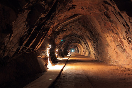 卡尔科诺泽资源旧矿井隧道里森伯格图片