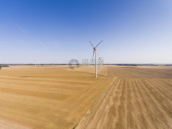 生态的中心Val无人机法国卢瓦尔中心Oysonville风力发电机图片