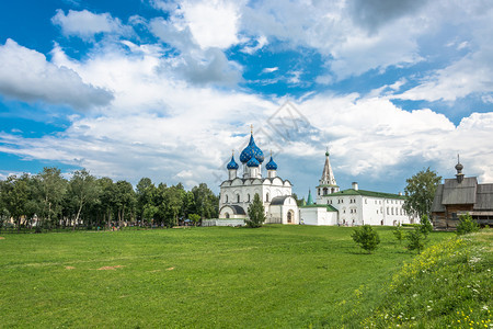 建筑学户外城市俄罗斯弗拉基米尔地区苏兹达市140728俄罗斯弗拉基米尔地区苏兹达处女诞生的白色石头大教堂图片