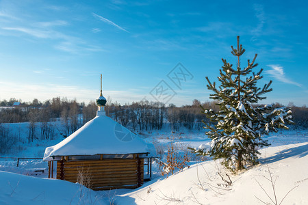 晴天修道院俄罗斯亚拉夫地区鲍里索格尔博斯基区Khaurovo村附近的阳光明媚冬季寒日在圣伊里雅诺霍福春天建筑学图片