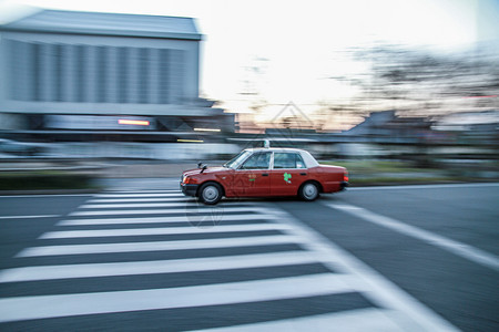 城市的运动日本出租车模糊图片