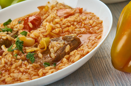 鱼露菜bacskairicedish匈牙利烹饪传统菜类顶视东新鲜的热设计图片