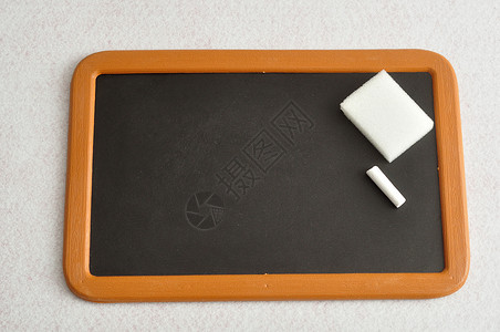 黑板粉笔和橡皮纸空的木板教育图片