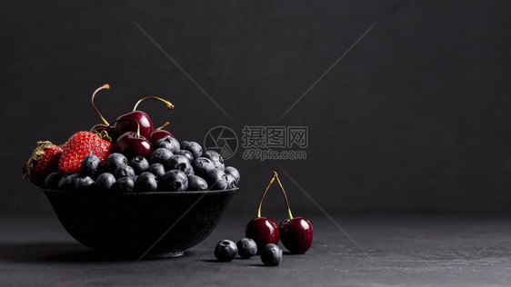 葡萄甜点混合夏季水果有机的图片