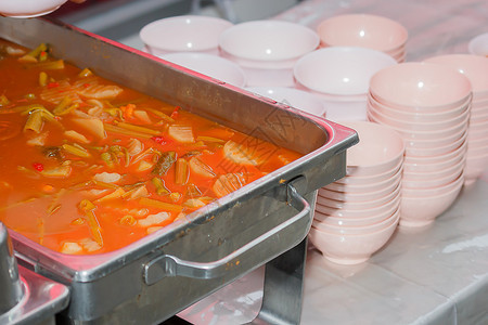 辣椒烹饪传统酸汤由罗瓜面糊制成图片
