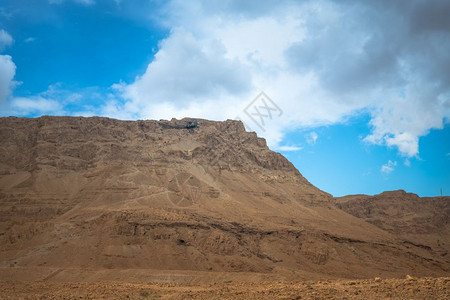 内盖夫马萨达附近Israel沙漠死海岩石山和伊斯雷尔沙漠景观死的图片