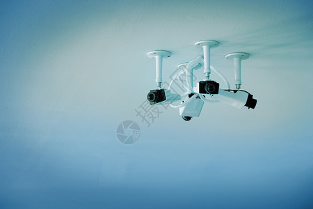 相机安装在天花板上的闭路摄像头系统安全图片