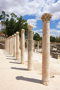 城市天空以色列罗马古城贝希安的废墟发掘图片