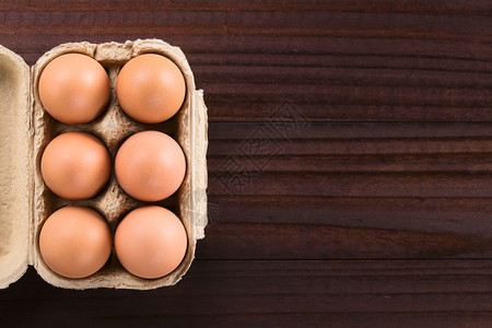 一盒鸡蛋背景图片