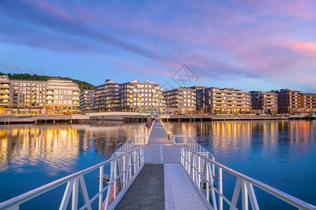 挪威城市风景桥梁背景图片