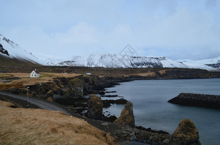 海洋对冰岛一个边远渔村的吸引人观察海景冰岛图片