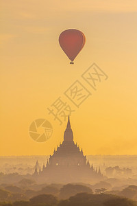 都会暮旅行缅甸日落时尚的天线市中心城风景图片